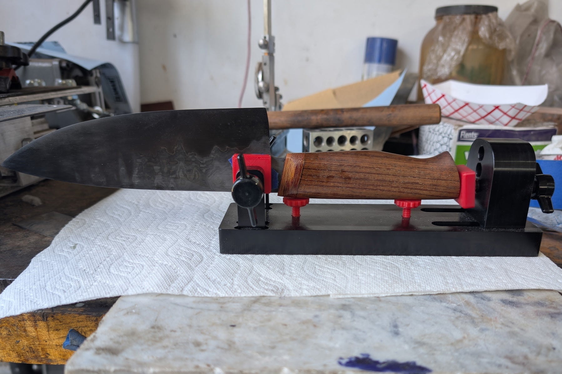 Hidden Stick Tang Knife Vise - Hardcore Grinders & Products - Blade fixtures